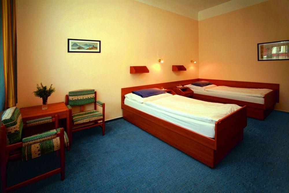 יאסימוב Hotel Radium Palace מראה חיצוני תמונה