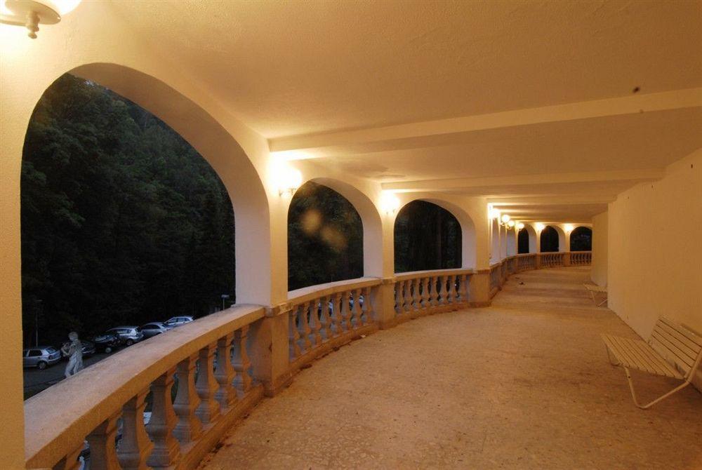 יאסימוב Hotel Radium Palace מראה חיצוני תמונה