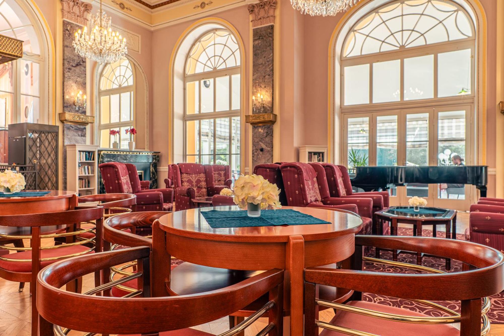יאסימוב Hotel Radium Palace מראה חיצוני תמונה